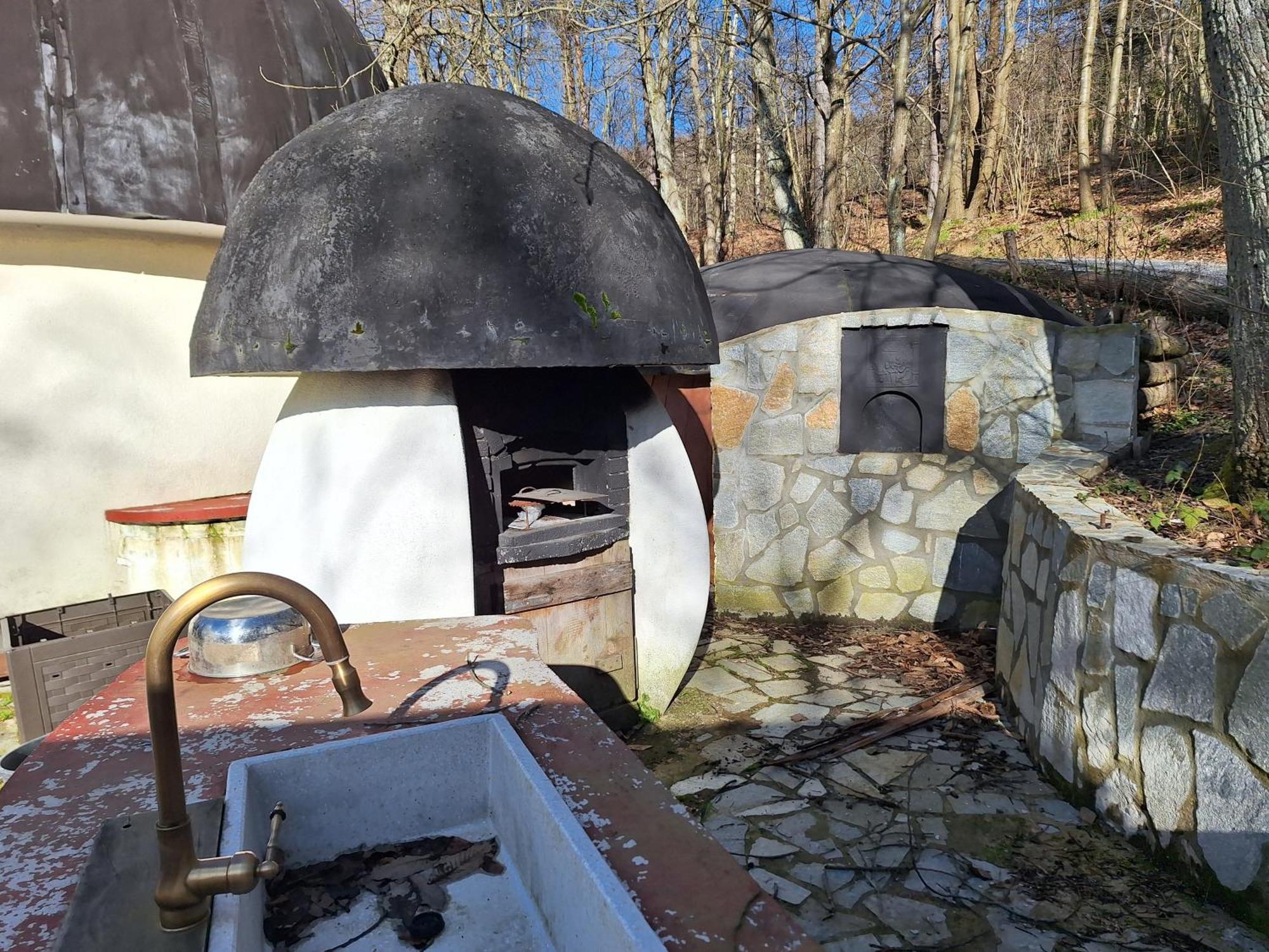 Il Villaggio Dei Puffi 바르디네토 외부 사진